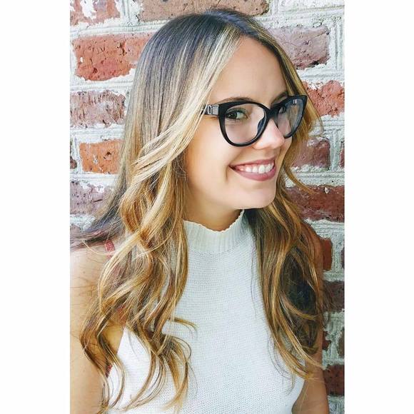 Meet your Posher, Haley - Picture 1 of 3